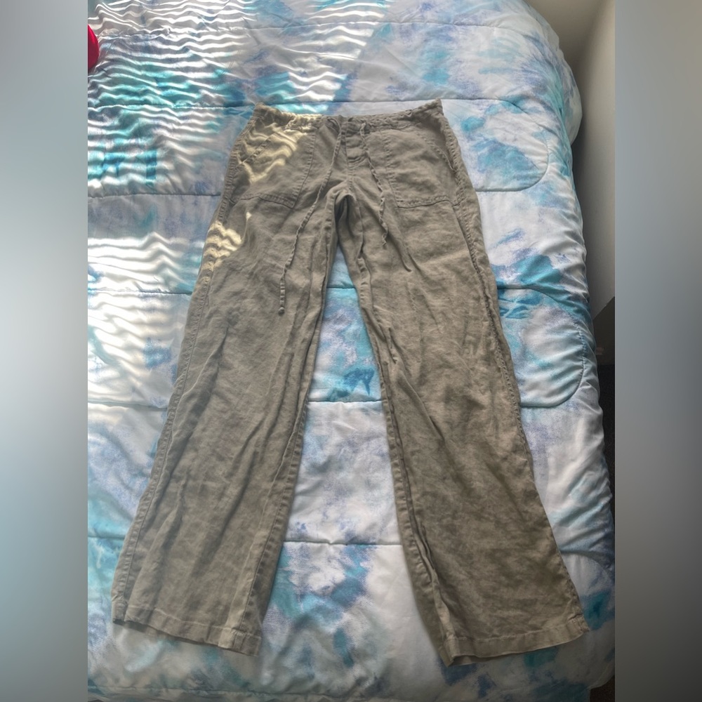 Gap khaki pants